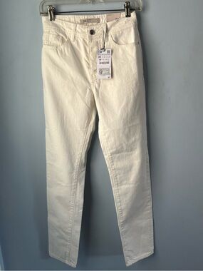 NWT Zara Basic 100% Cotton Slim Straight Mom Fit White Denim Jeans Size 00/0